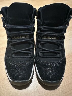 Jordan Women's Black High-Top Sneakers